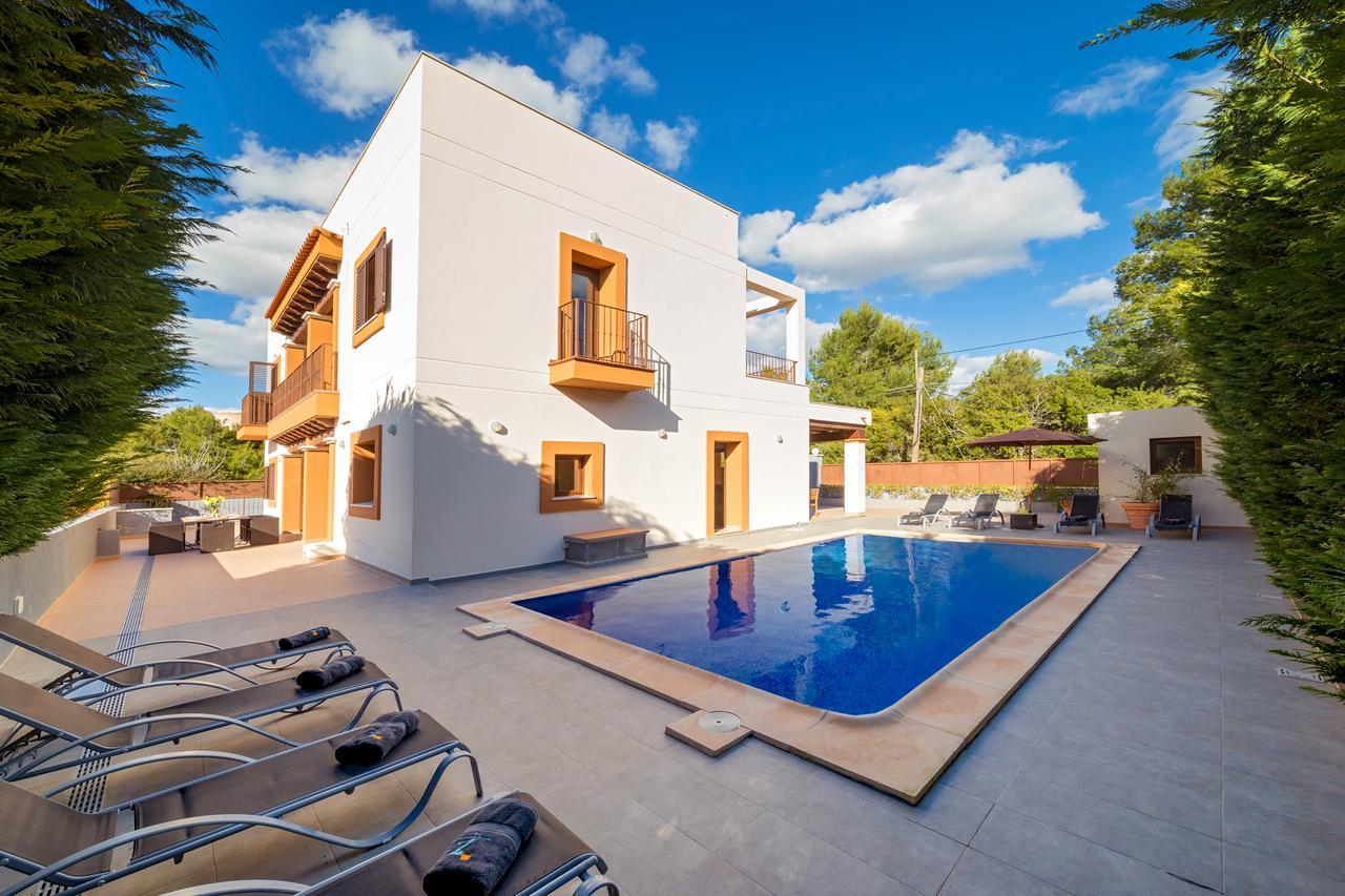 Villa Alexandra Talamanca  Exteriör bild